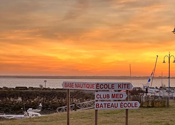 Maison Mitoyenne à La Palmyre, 5 Personnes - Fr-1-705-29 La Palmyre